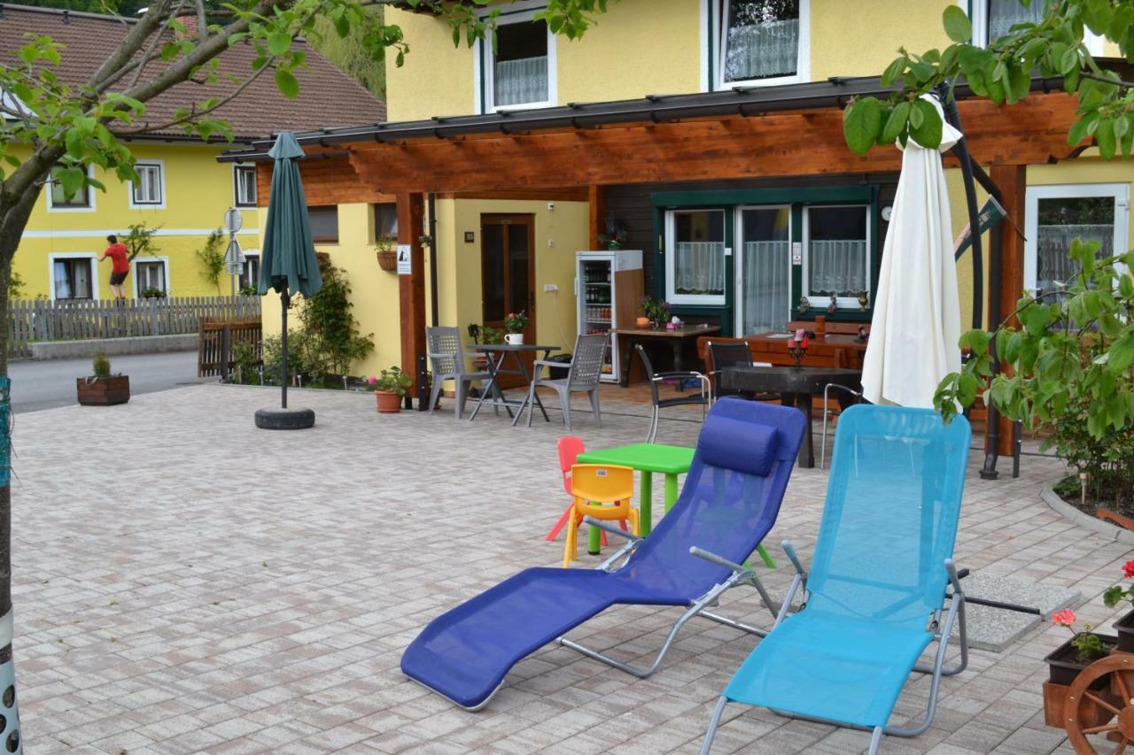 לונגוץ Pension Haus Rohrmoser מראה חיצוני תמונה